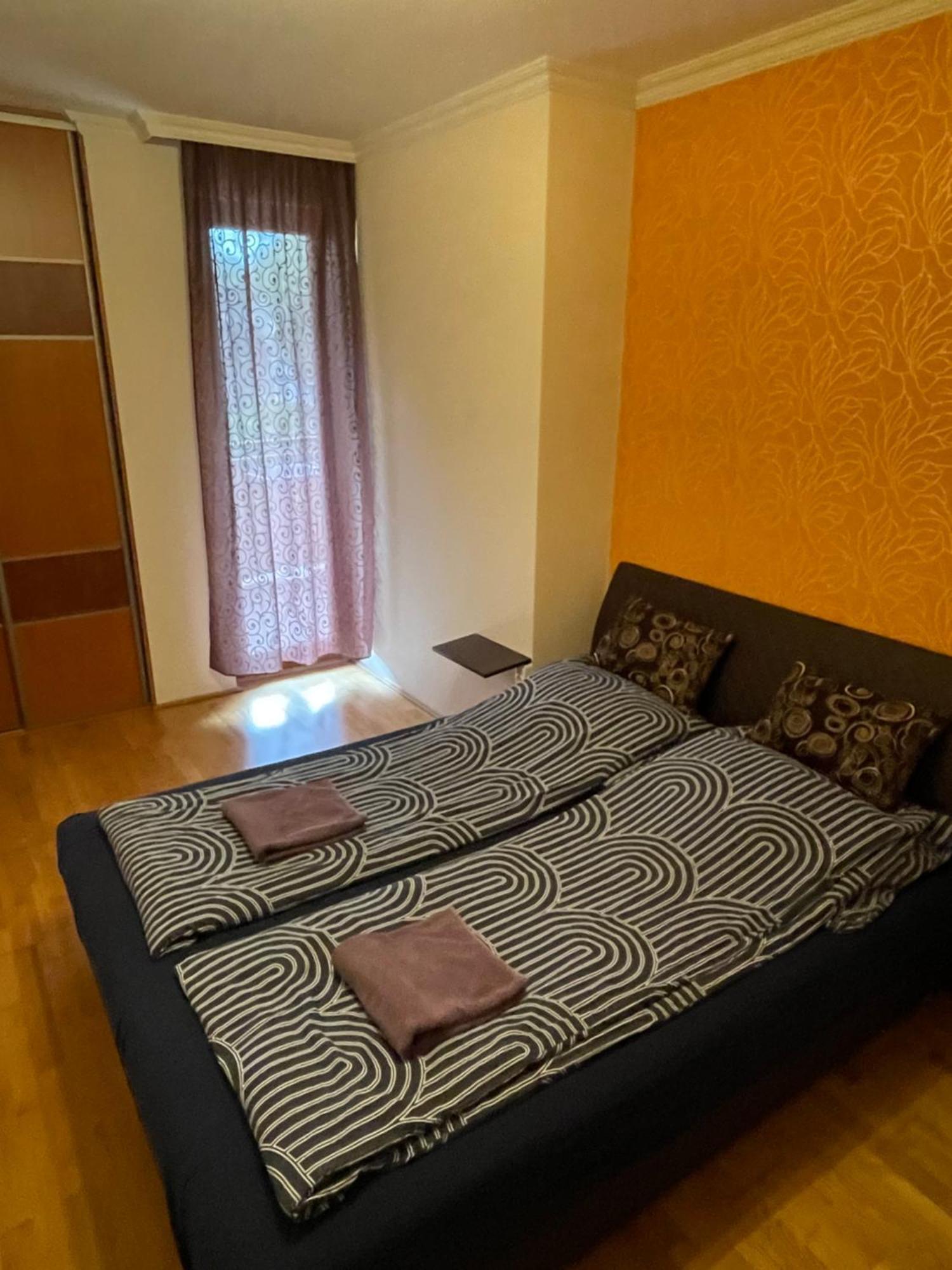 Ik Apartment Debrecen Luaran gambar