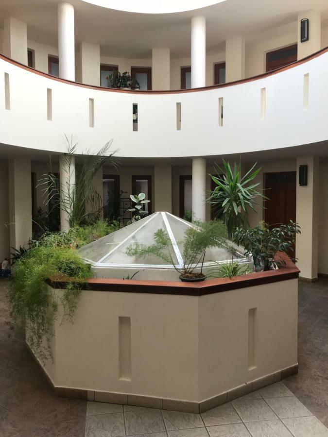 Ik Apartment Debrecen Luaran gambar